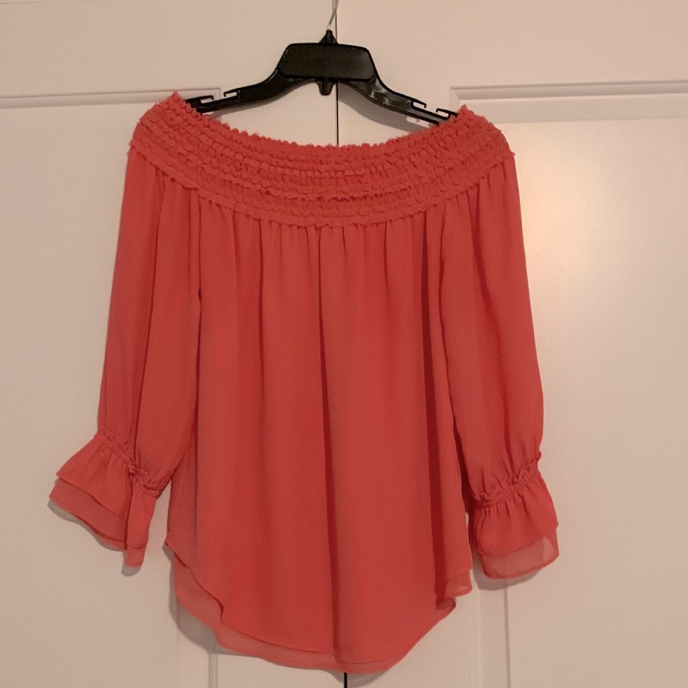 WHBM XS over the shoulder Blouse No dog smoke like new